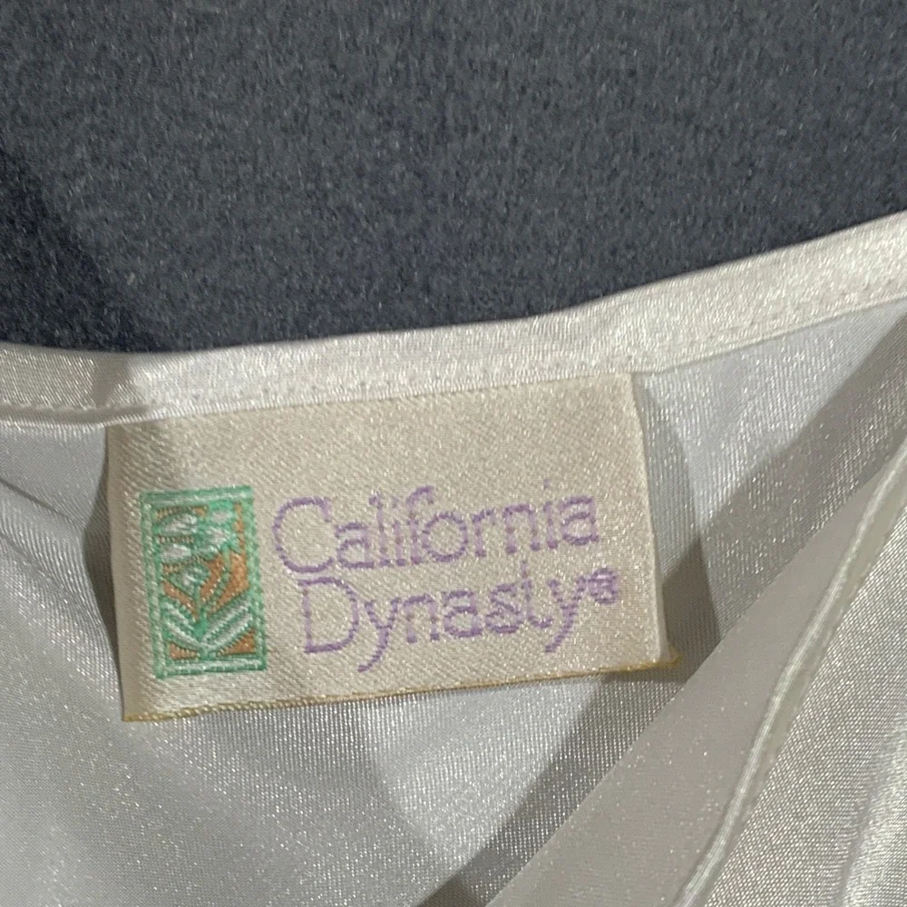 VTG California Dynasty Women L White Satin Floral Nightgown Slip Dress Lace Trim - Picture 2 of 6